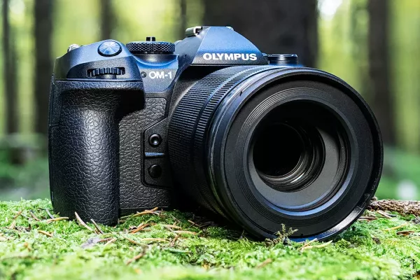 OM-1 with 40-150mm F4 lens