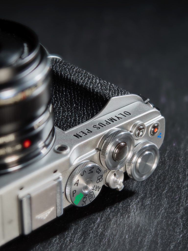 Details of the Olympus PEN E-P7