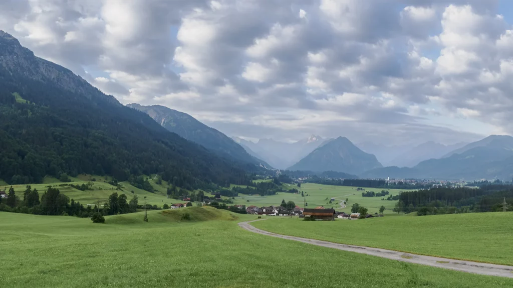 Panoramabild einer Berglandschaft – fotografiert mit OM System